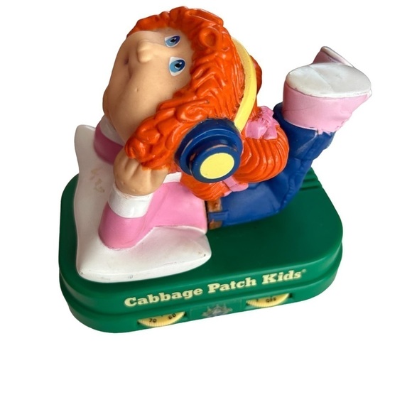 Vintage RARE Cabbage Patch Kids radio with plastic doll *Tested* - Picture 1 of 14